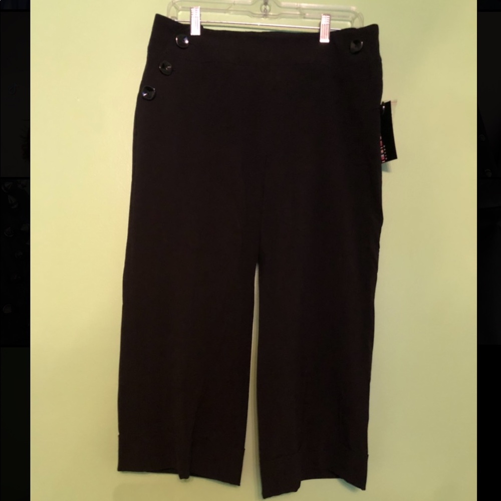 Dalia Black Cropped Pants